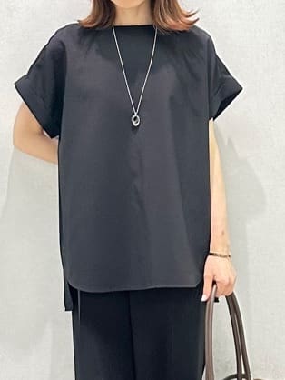 Miwaさんの「UNTITLED｜【セットアップ可/はっ水/通勤】リラククール 半袖ブラウス」を使ったコーディネート