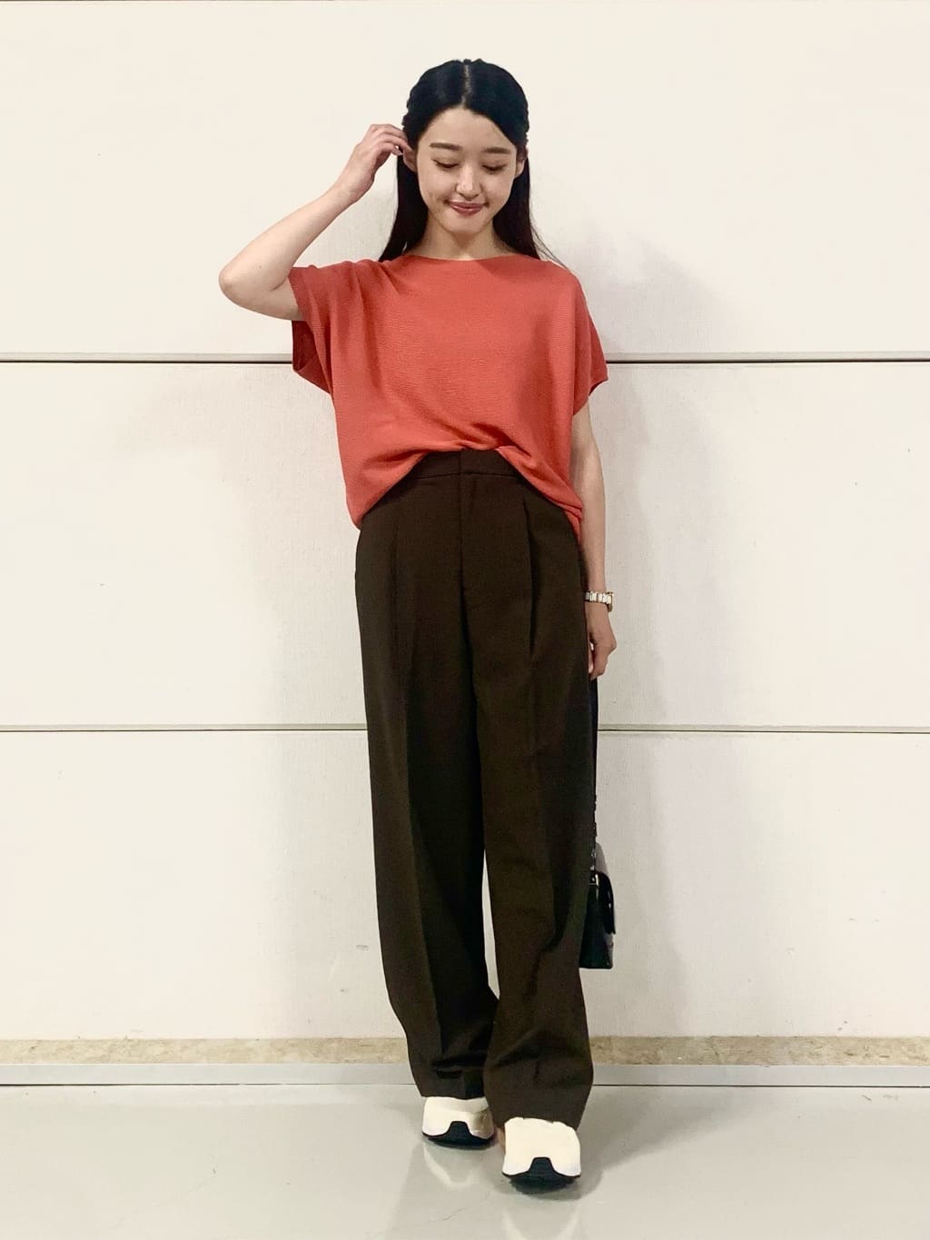 sahoさんの「THE SHOP TK｜【6色展開】さらさらフレンチニット【毛玉になりにくい/洗濯機OK】」を使ったコーディネート