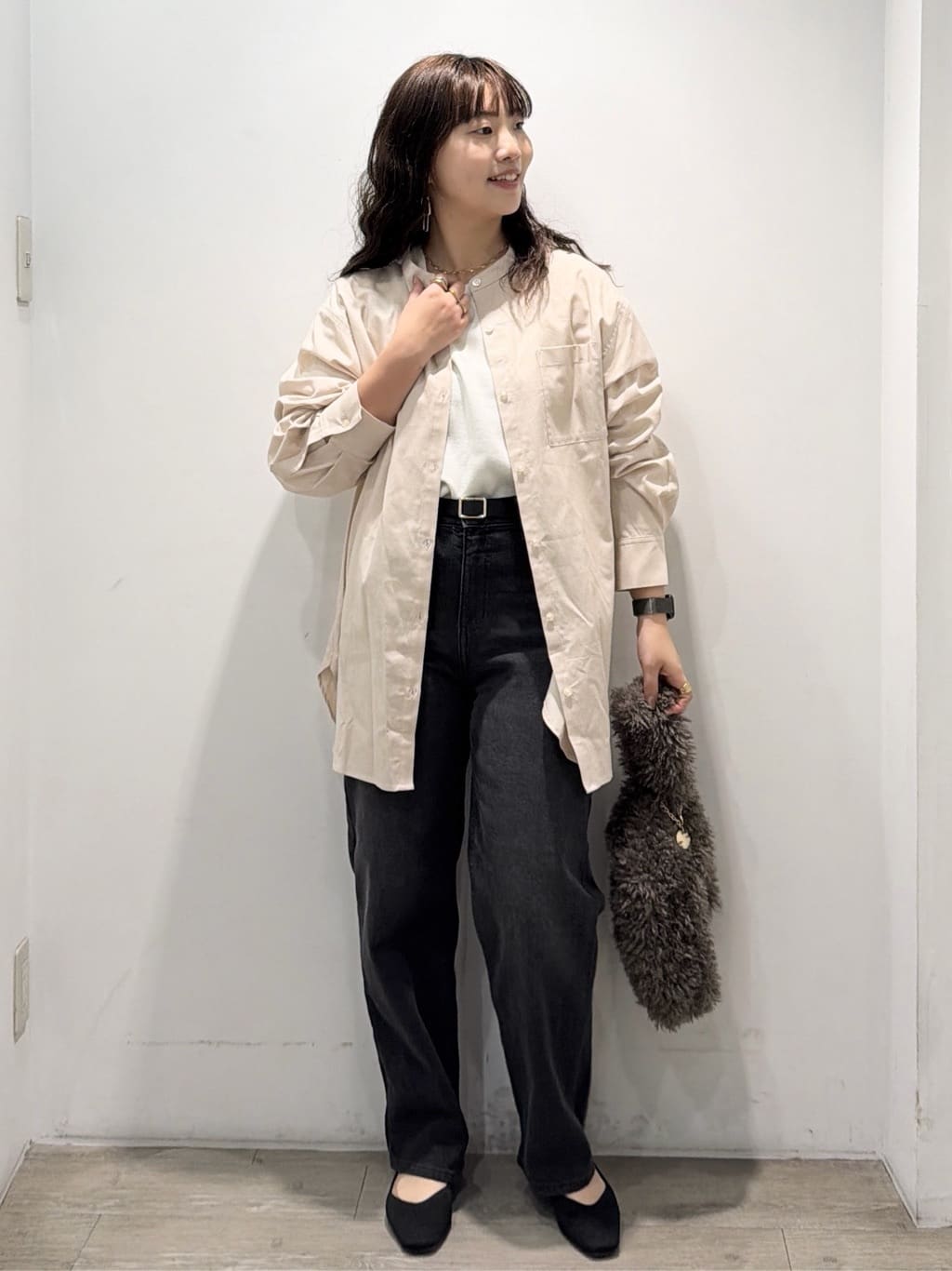 sumicaさんの「OPAQUE.CLIP｜バンドカラーシャツ【洗濯機OK】」を使ったコーディネート