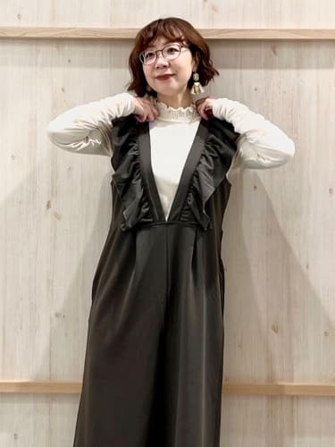 nakoさんの「THE SHOP TK｜前後で印象が変わる ドッキングノーカラージャケット」を使ったコーディネート