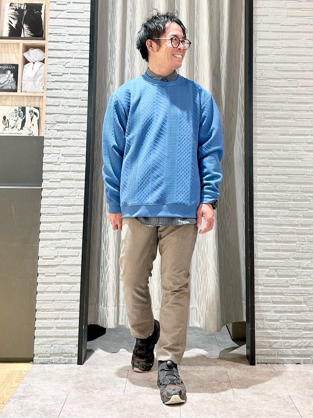 KENJI Iさんの「THE SHOP TK｜【無地に飽きた方へ】ふくれジャカードスウェット　洗濯機OK/6色展開/ユニセックスでおすすめ！」を使ったコーディネート