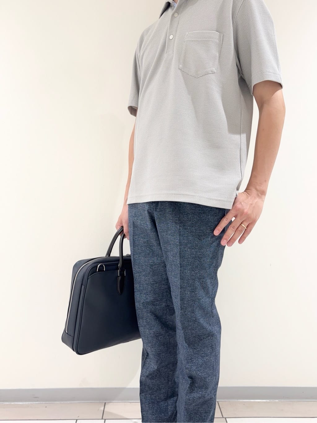 及川さんの「TAKEO KIKUCHI｜【抗菌防臭／9色5サイズ展開】ハニカムメランジ ポロシャツ」を使ったコーディネート