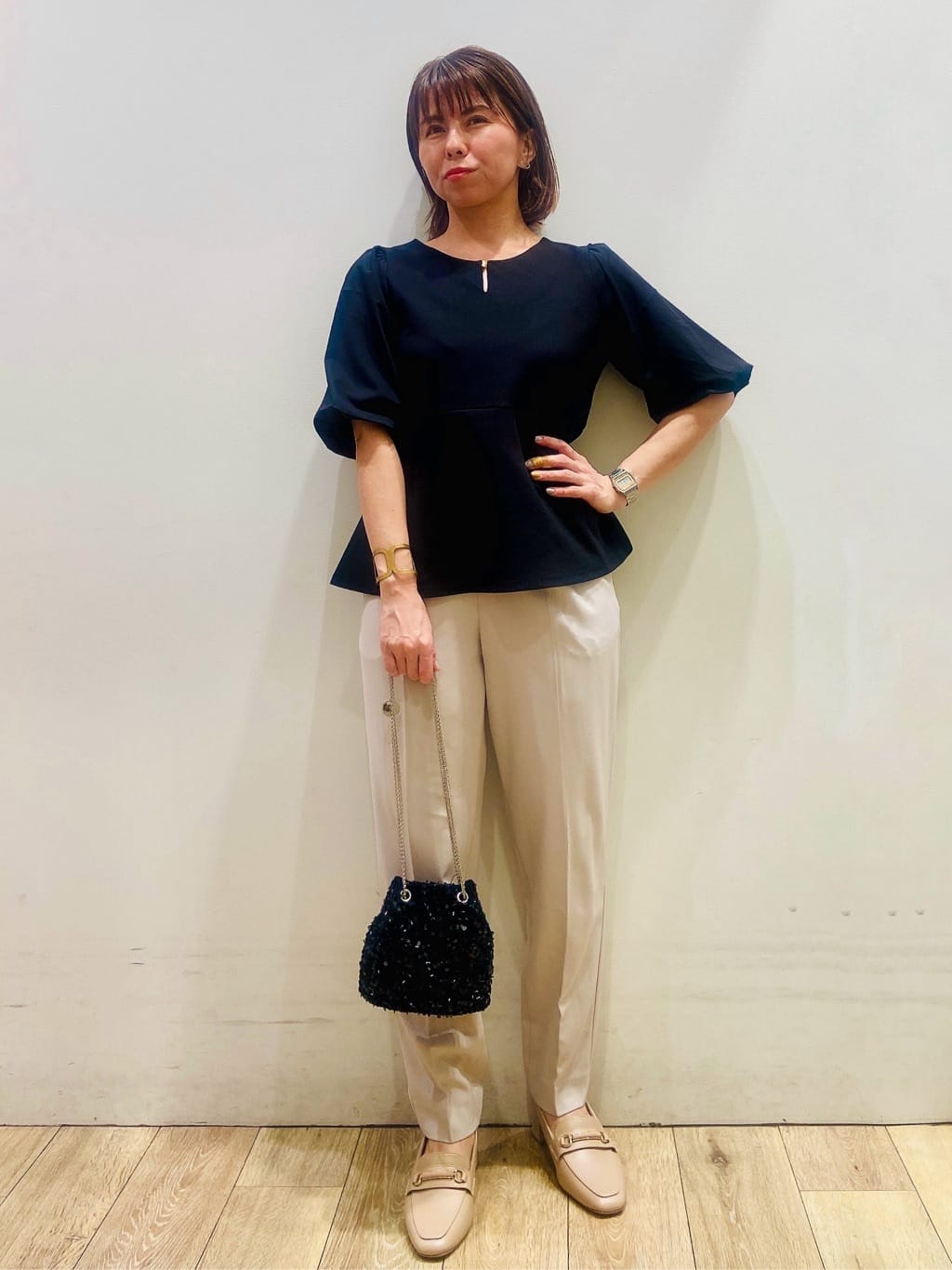 YUKOさんの「index｜《S-LLサイズ》バルーンスリーブペプラムトップス【洗濯機洗い可／接触冷感／UVケア】」を使ったコーディネート