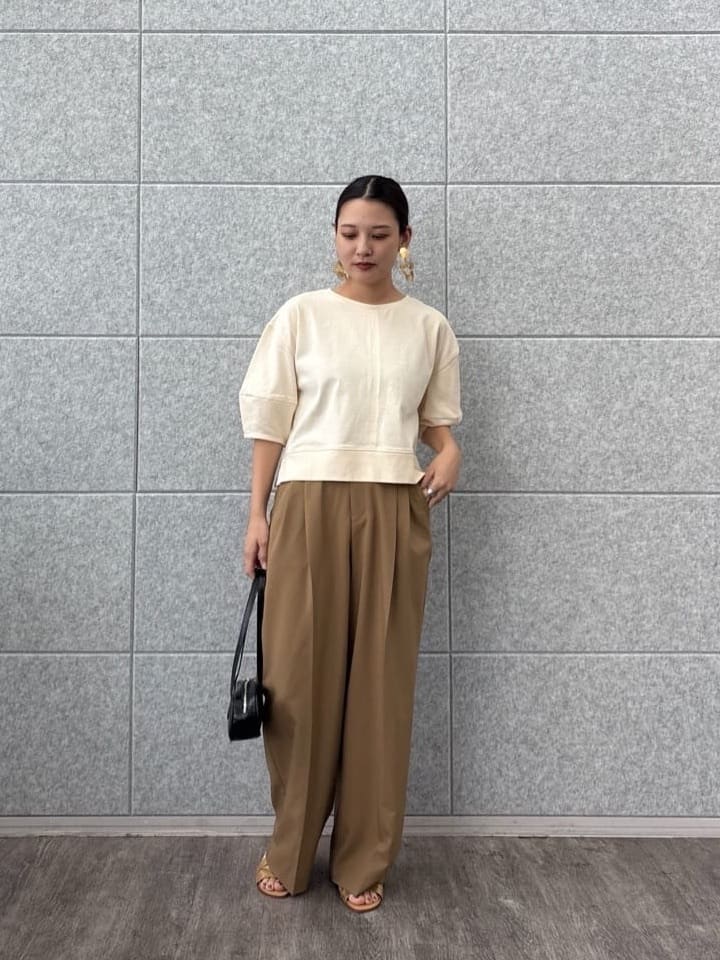ayanoさんの「INDIVI｜フォルムスリーブカットソー」を使ったコーディネート