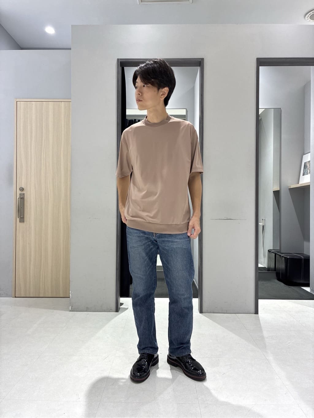 わいずみさんの「TAKEO KIKUCHI｜ストライプ小花 長袖シャツ」を使ったコーディネート