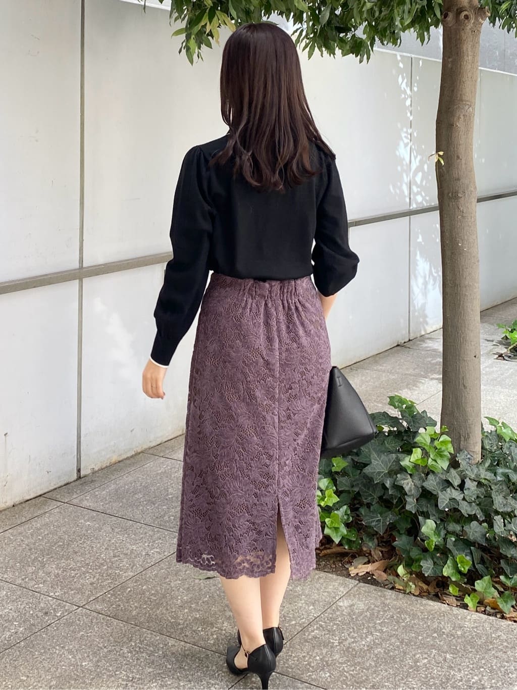 みさかさんの「index｜ゴールドパーツ付きボウタイニット【洗濯機OK】《10col／XS～LL》」を使ったコーディネート