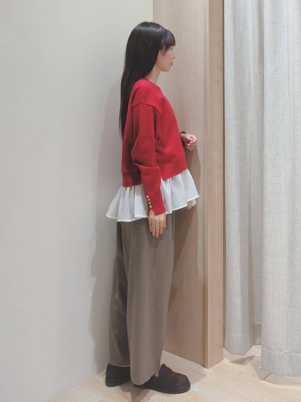 Yuiさんの「grove｜裾レイヤードニットプルオーバー」を使ったコーディネート