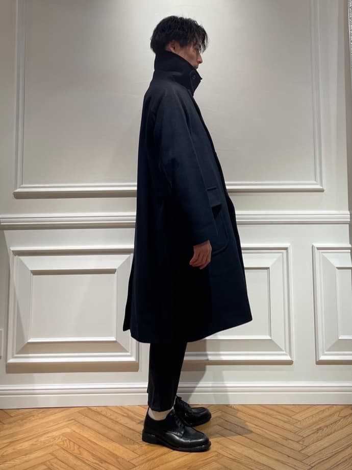 橋本さんの「DRESSTERIOR｜オックスフォード ラウンドカラーシャツ」を使ったコーディネート