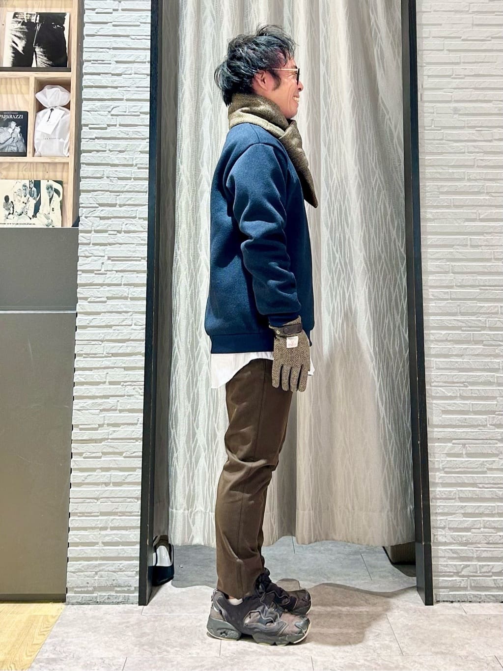 KENJI Iさんの「THE SHOP TK｜【裏起毛で暖かい】レトロフリーススウェット 洗濯機OK」を使ったコーディネート