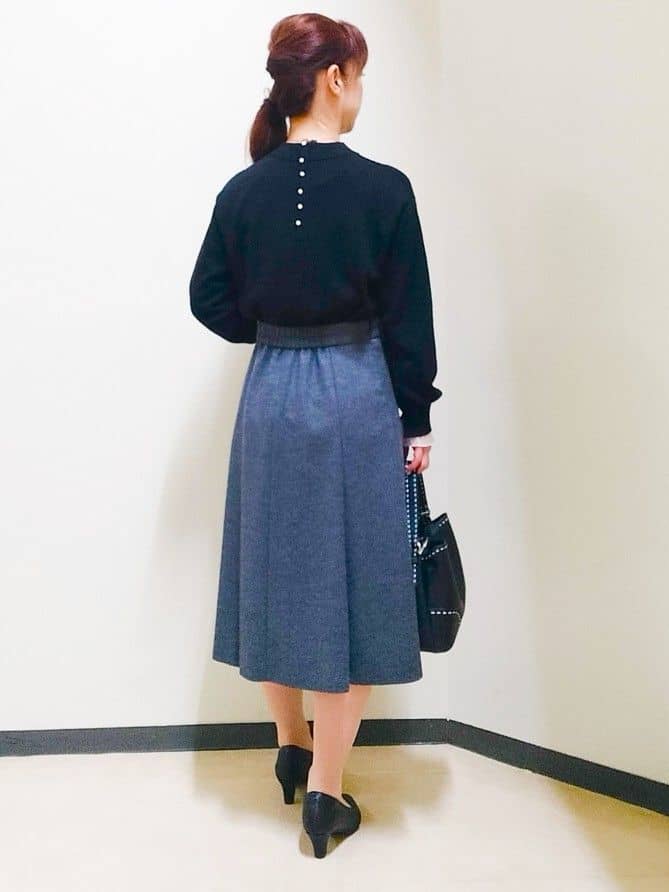 花さんの「Reflect｜【秋映え／重ね着風スタイルに◎】フリルプリーツスリーブニット」を使ったコーディネート