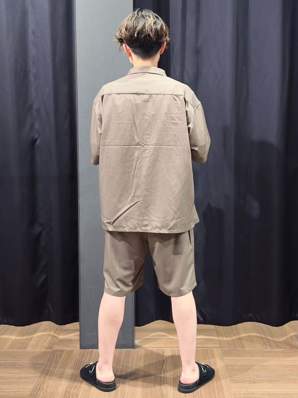tomoyaさんの「THE SHOP TK｜変形ボーダー半袖Tシャツ【洗濯機OK】」を使ったコーディネート