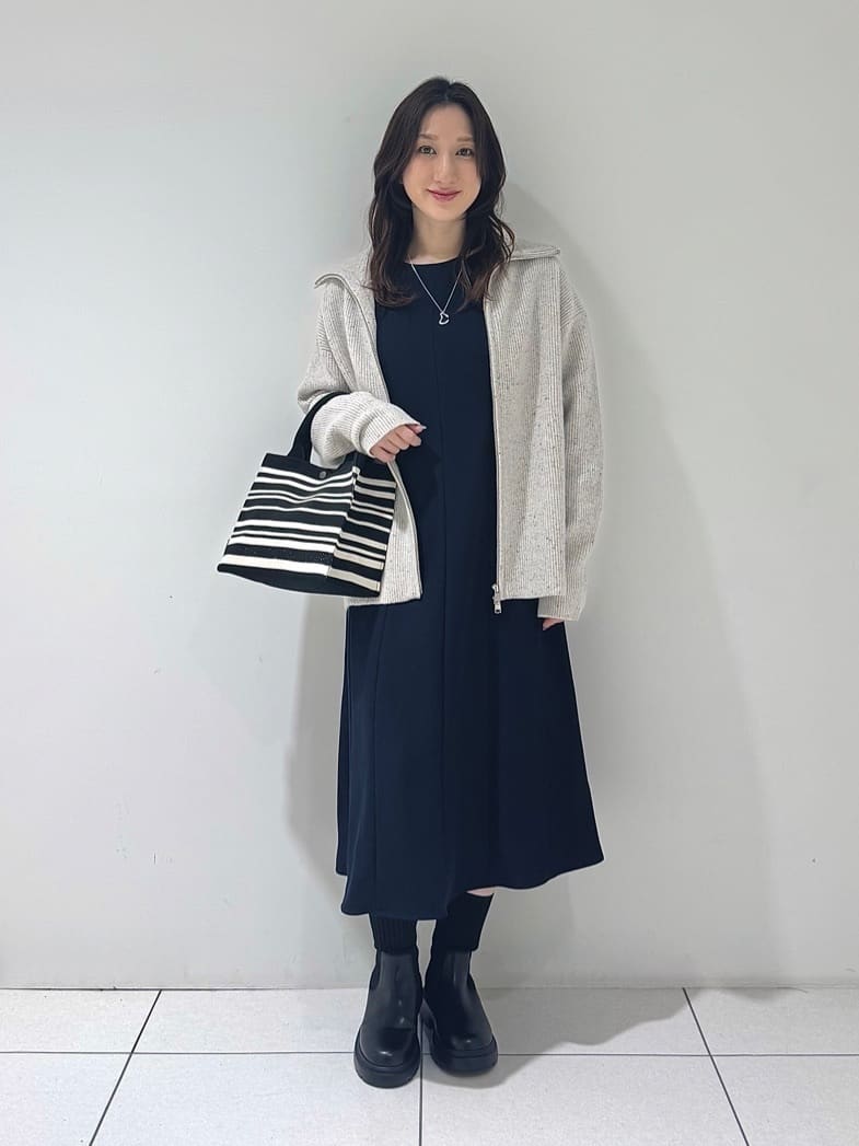 そんさんの「INDIVI｜【洗える】カラーネップ ダブルジップカーディガン」を使ったコーディネート