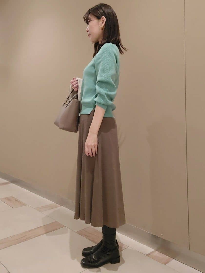 saiさんの「Reflect｜【通勤】スエードライクフレアスカート」を使ったコーディネート