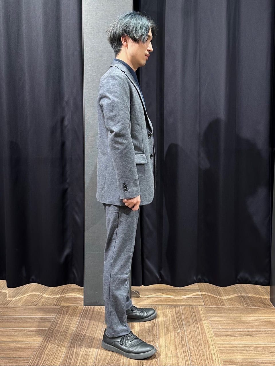 tomoyaさんの「THE SHOP TK｜起毛TRジャージジャケット 【洗濯機OK／ストレッチ／セットアップ可】」を使ったコーディネート