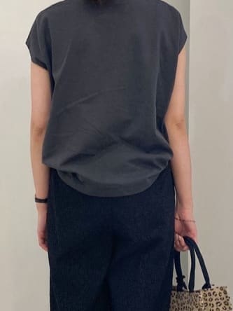 kanakoさんの「grove｜【Lee&times;grove別注】PRINT　SLEEVELESS T-SHIRTS」を使ったコーディネート