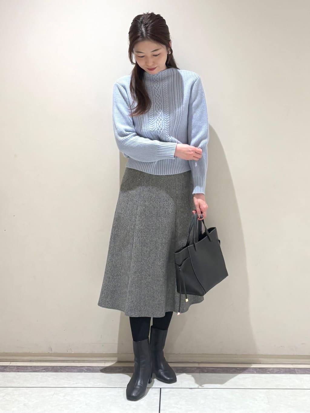 sakiさんの「COUP DE CHANCE｜【手洗い可／日本製】ケーブルニット」を使ったコーディネート
