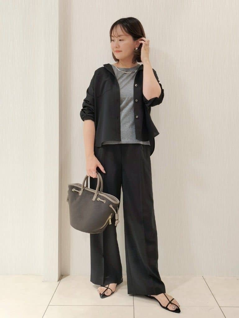 naokoさんの「UNTITLED｜【アンサンブル可/洗える】シアーノースリーブ プルオーバー」を使ったコーディネート