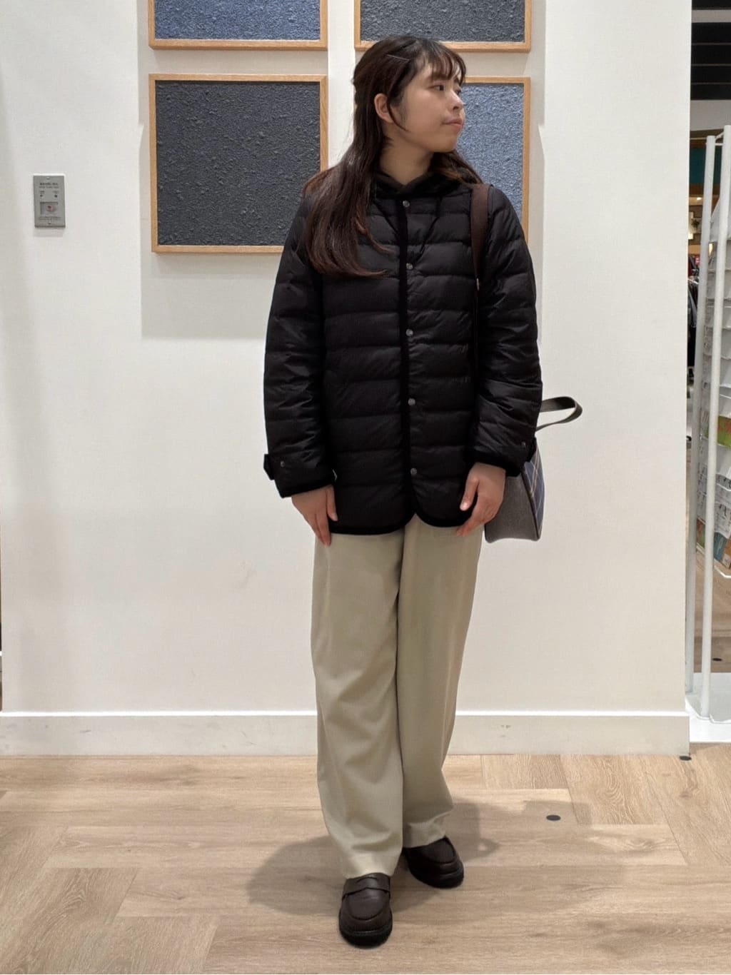maruさんの「Dessin｜【撥水・2WAY】ミュラーダウンコートミドル丈」を使ったコーディネート