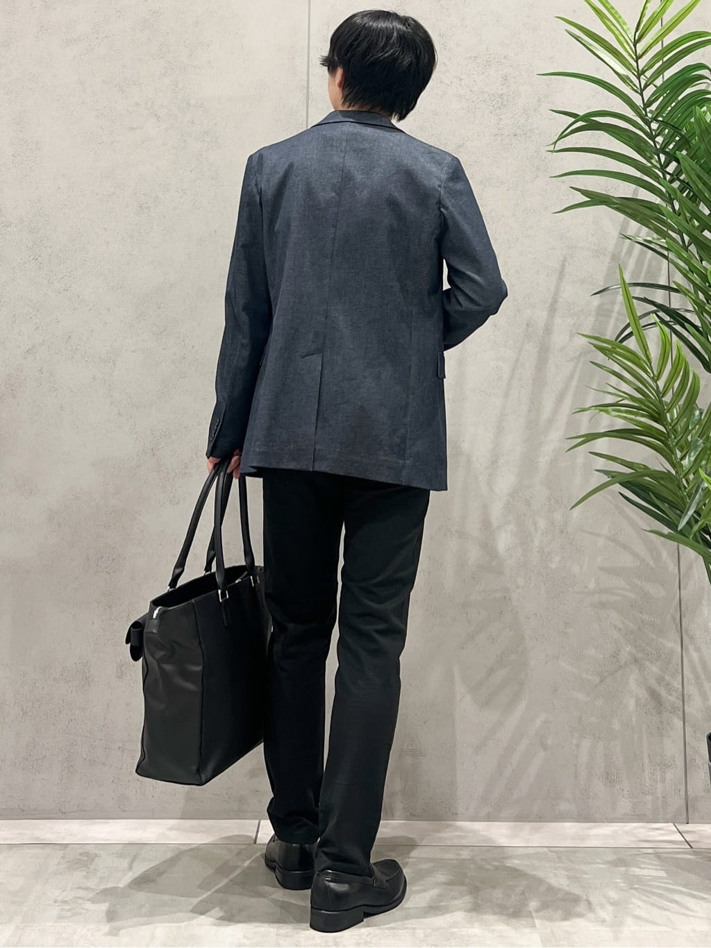 SHI-MAさんの「THE SHOP TK｜エバーデニムジャケット【色落ちしにくい/洗濯機OK/ストレッチ/セットアップ可】」を使ったコーディネート