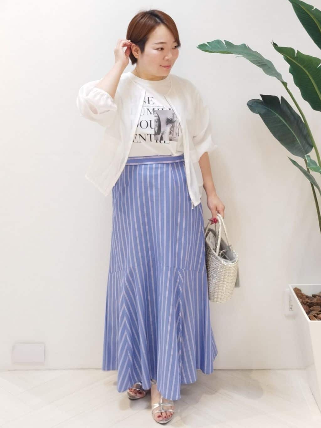 s u g iさんの「UNTITLED｜【ロゴT/プリントT】グラフィックTシャツ」を使ったコーディネート