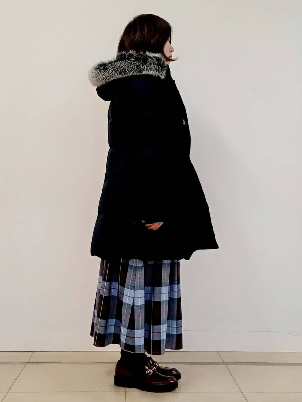 emiさんの「DRESSTERIOR｜ストレッチフルニードルニット」を使ったコーディネート