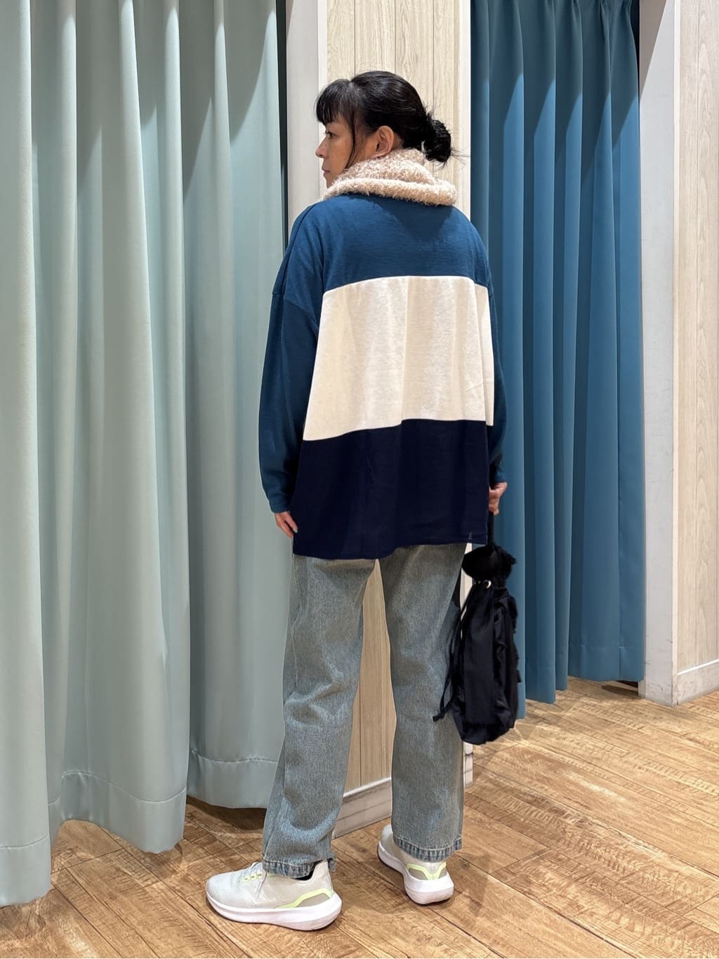 わかさんの「SHOO･LA･RUE｜【S-LL】程よくゆったりな 柔らかデニムテーパードパンツ」を使ったコーディネート