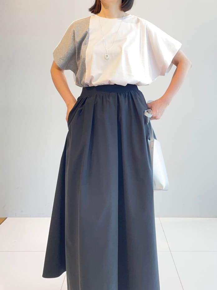 murayamaさんの「INDIVI｜【洗える／汗ジミ防止】バイカラー＆アシメヘム Tシャツ」を使ったコーディネート