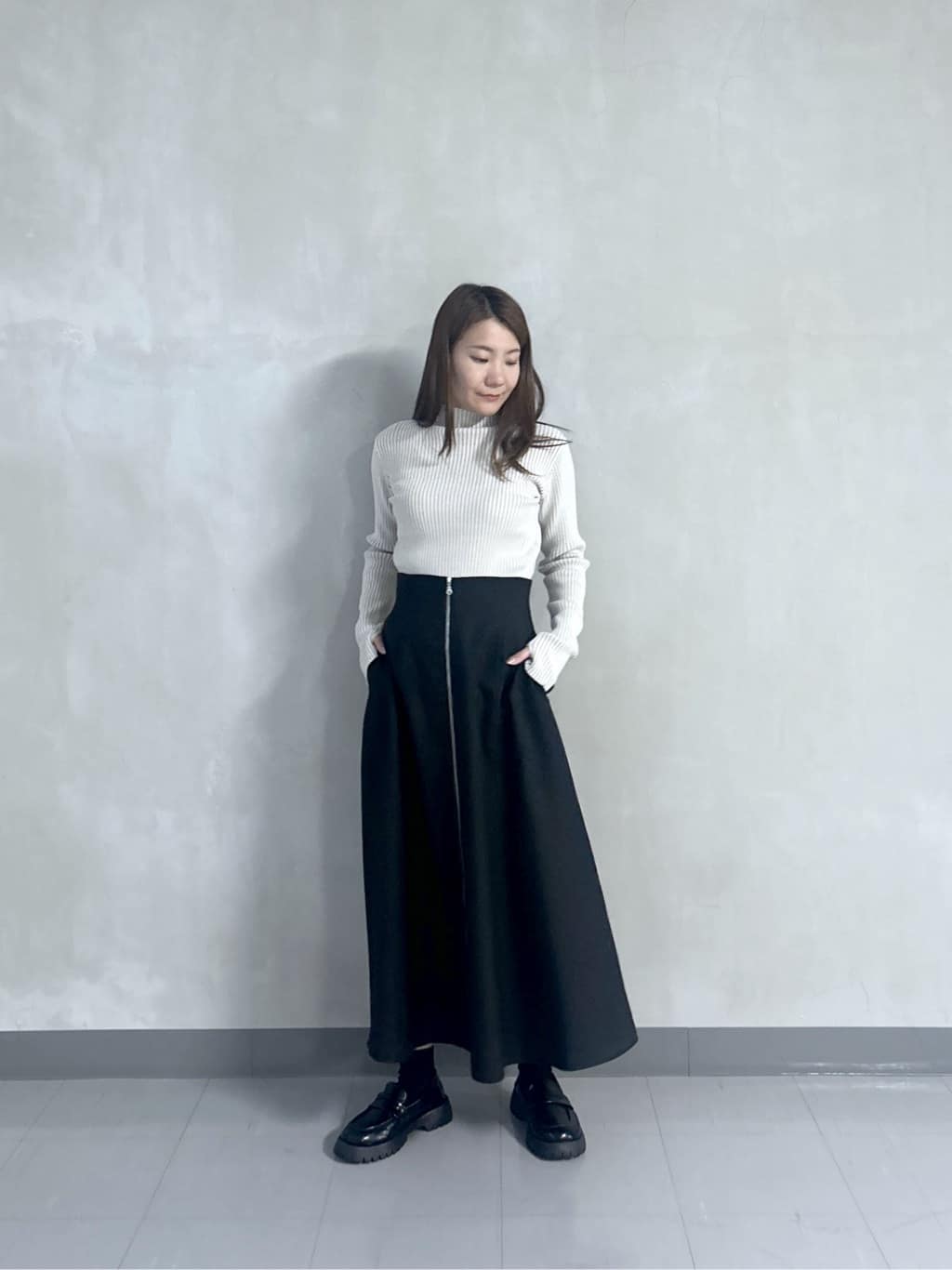 takaさんの「INDIVI｜センタージップフレアスカート」を使ったコーディネート