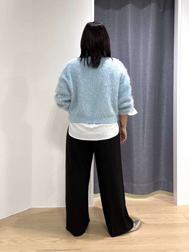 Akiさんの「INDIVI｜Comfy SET UP｜イージーストレートワイドパンツ【セットアップ対応／通勤/カセット服】」を使ったコーディネート