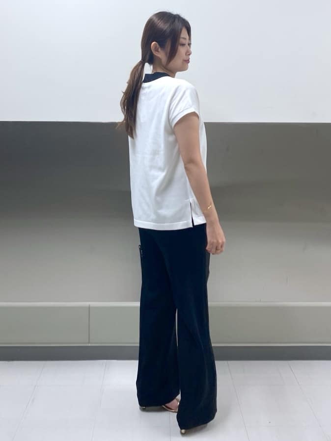 kanaさんの「UNTITLED｜【接触冷感/UVカット/ウエストゴム】センタープレスツイルパンツ」を使ったコーディネート