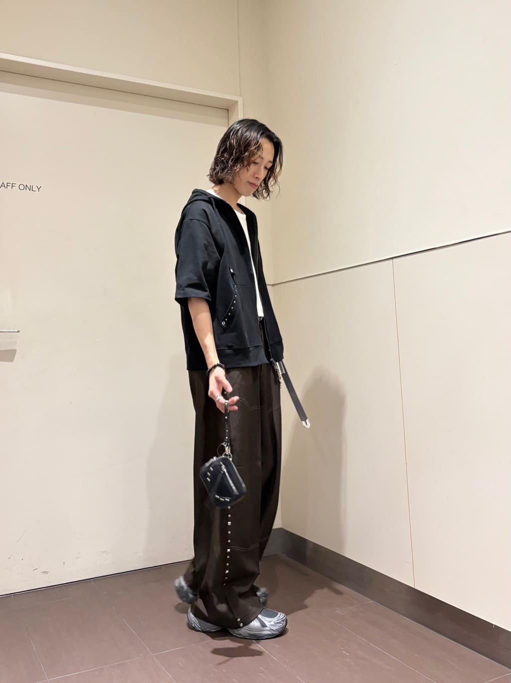 ナノシーさんの「tk.TAKEO KIKUCHI｜スタッズ ダブルZIPパーカ」を使ったコーディネート