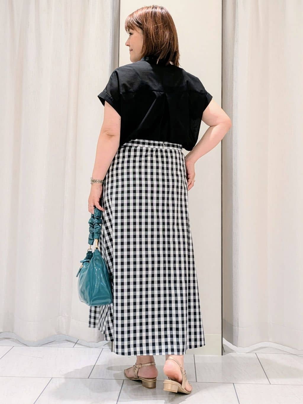 Onumaさんの「UNTITLED｜【洗える/スキッパー】フレンチスリーブシアーブラウス」を使ったコーディネート