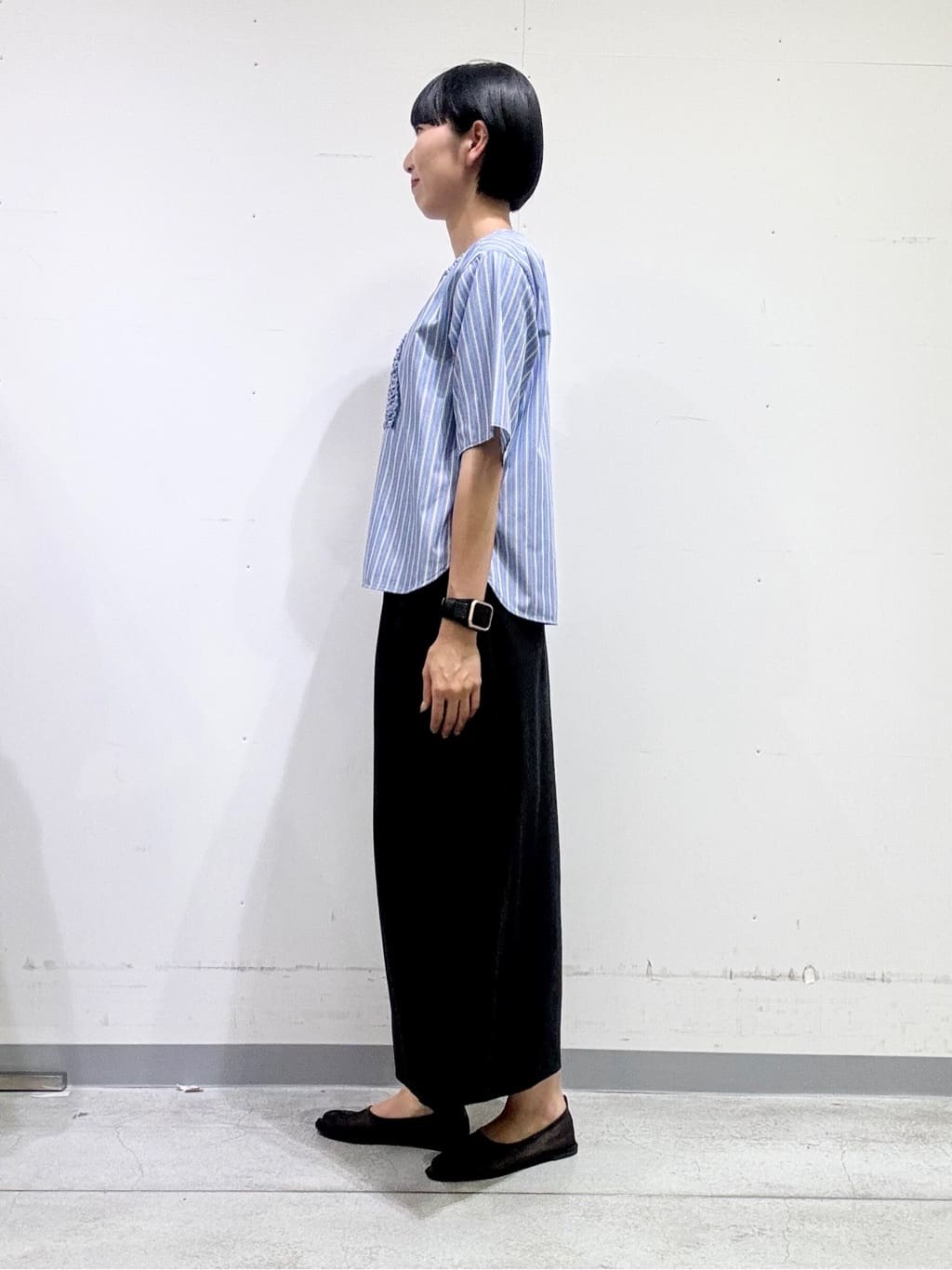 naoさんの「INDIVI｜【洗える】胸元タックフリルブラウス」を使ったコーディネート