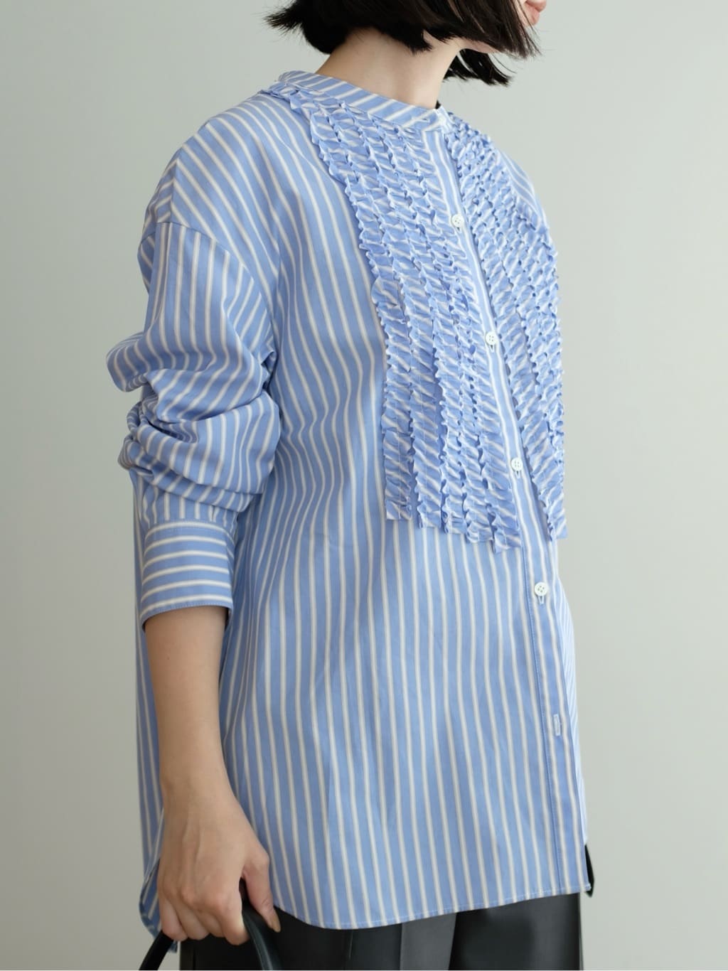 Kishimotoさんの「DRESSTERIOR｜◆ショートブーツ」を使ったコーディネート