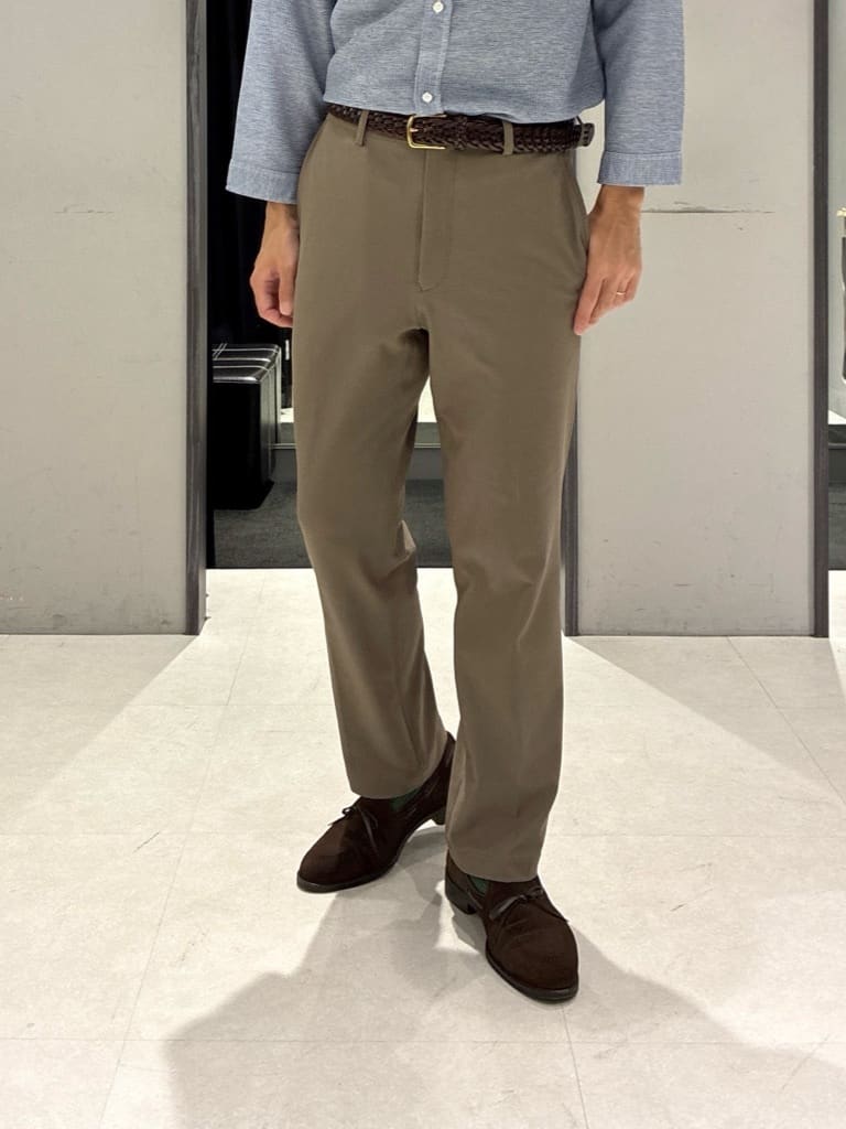 わいずみさんの「TAKEO KIKUCHI｜【360&deg;ストレッチ／セットアップ対応】None Of Stress パンツ」を使ったコーディネート