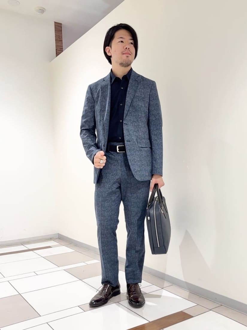 及川さんの「TAKEO KIKUCHI｜【抗菌防臭】COOL DOTS（R）ドビープリント ジャケット」を使ったコーディネート