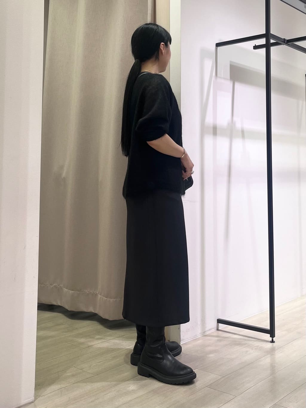 hasuさんの「INDIVI｜【キッドモヘヤ素材】ラウンドヘムニット」を使ったコーディネート