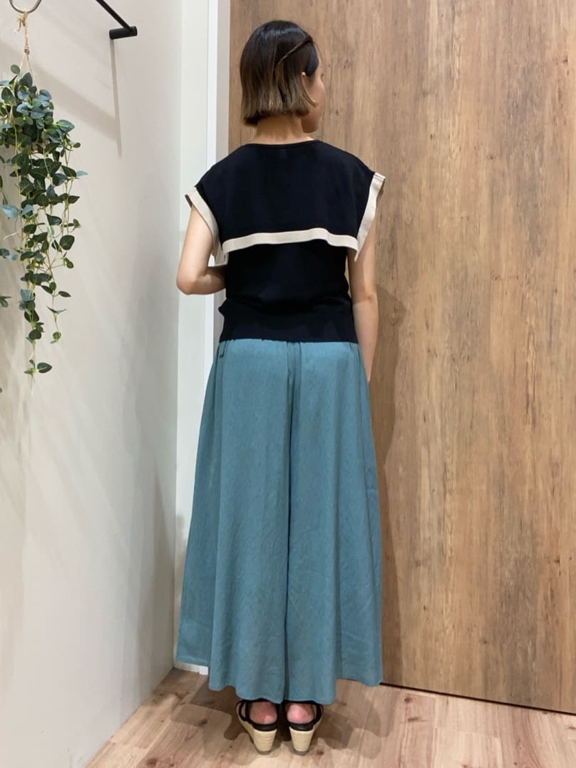 まなしぃさんの「grove｜【ひんやり/UVカット】大人の可愛さ　セーラーカラーニット」を使ったコーディネート