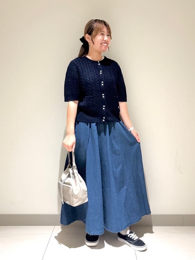 Liriさんの「Dessin｜ケーブルカーディガン」を使ったコーディネート