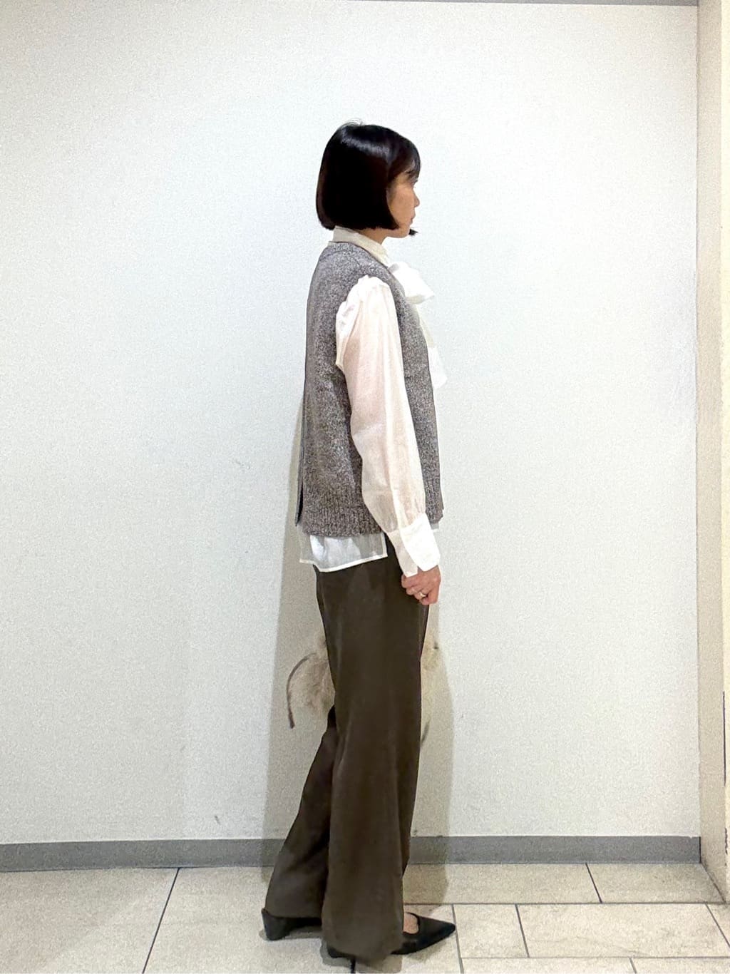 Itoさんの「UNTITLED｜【重ね着レイヤードに】杢調ニットベスト」を使ったコーディネート