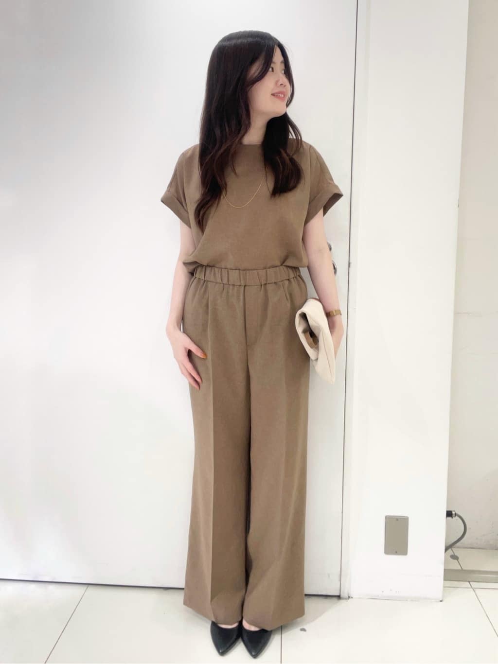 moeさんの「UNTITLED｜【セットアップ可/はっ水/通勤】リラククール 半袖ブラウス」を使ったコーディネート