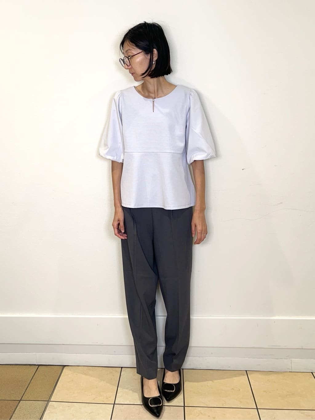 ももちぃさんの「index｜《S-LLサイズ》バルーンスリーブペプラムトップス【洗濯機洗い可／接触冷感／UVケア】」を使ったコーディネート