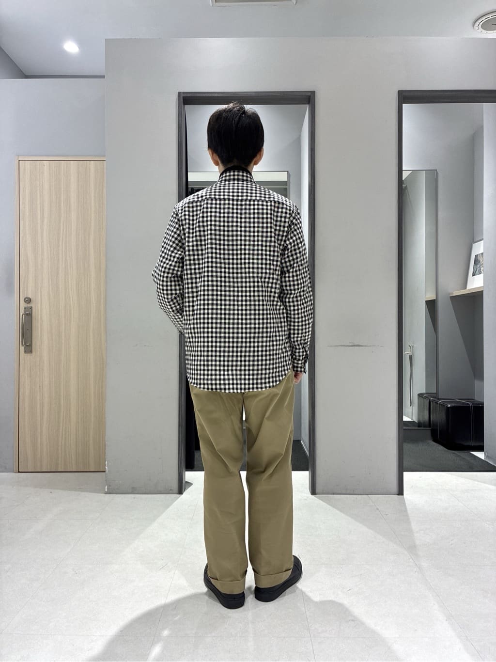 わいずみさんの「TAKEO KIKUCHI｜マルチギンガムチェック シャツ」を使ったコーディネート