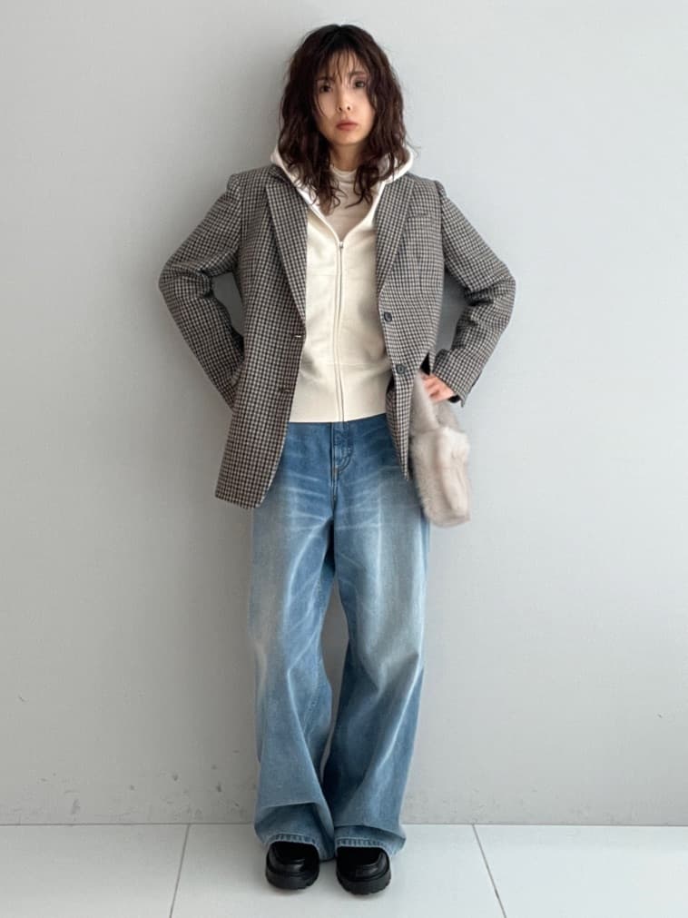 misaさんの「DRESSTERIOR｜デキシー吊裏毛ジップアップパーカ」を使ったコーディネート
