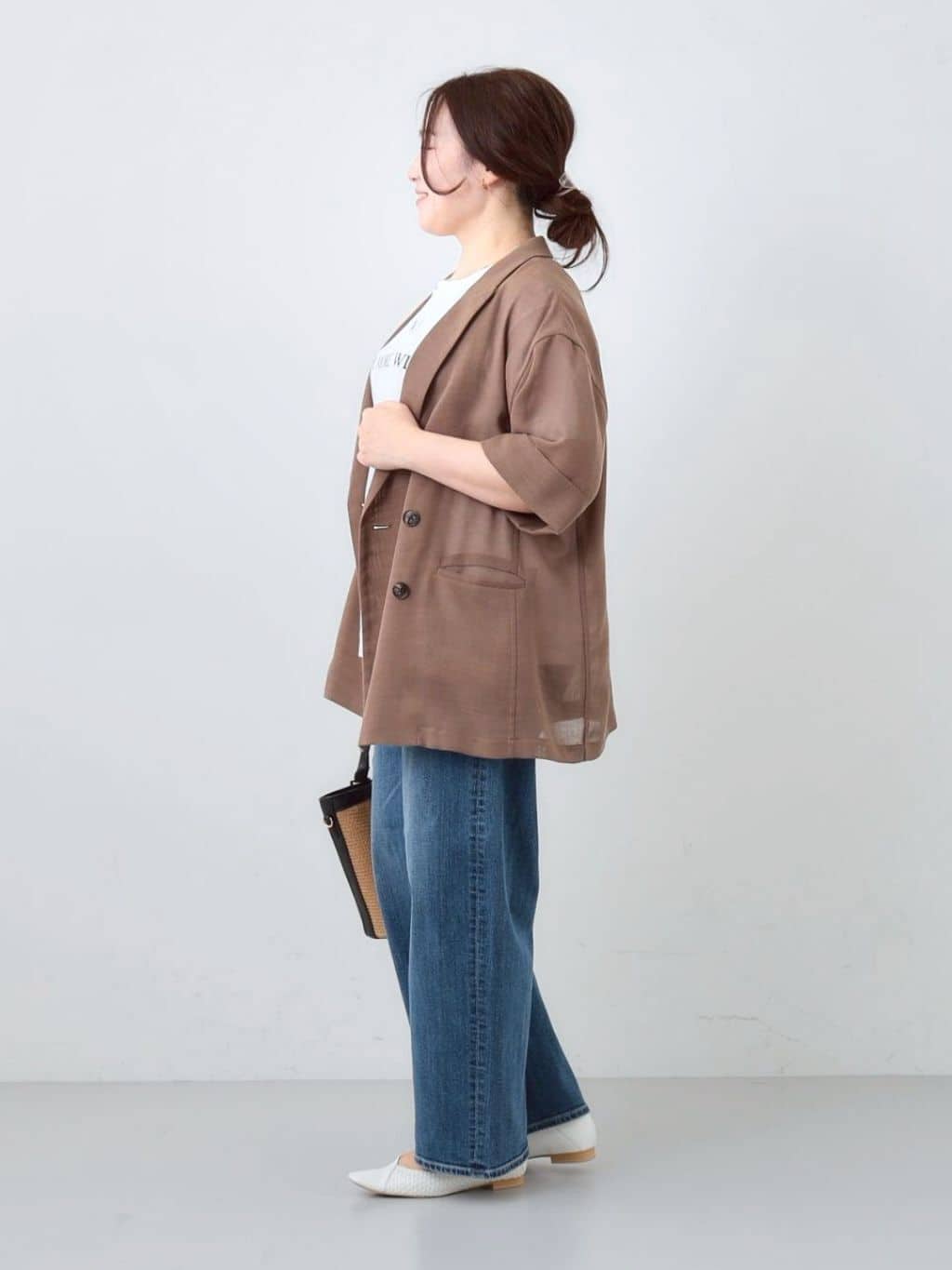 kaoさんの「INDIVI｜【褒められデニム】ワイドストレート デニムパンツ」を使ったコーディネート