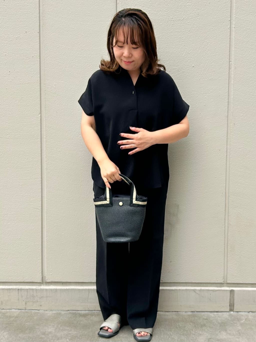 naomiさんの「OPAQUE.CLIP｜《7色展開／SS-LLサイズ》ストレッチスキッパーブラウス／セットアップ対応【洗濯機洗い可／防シワ】」を使ったコーディネート