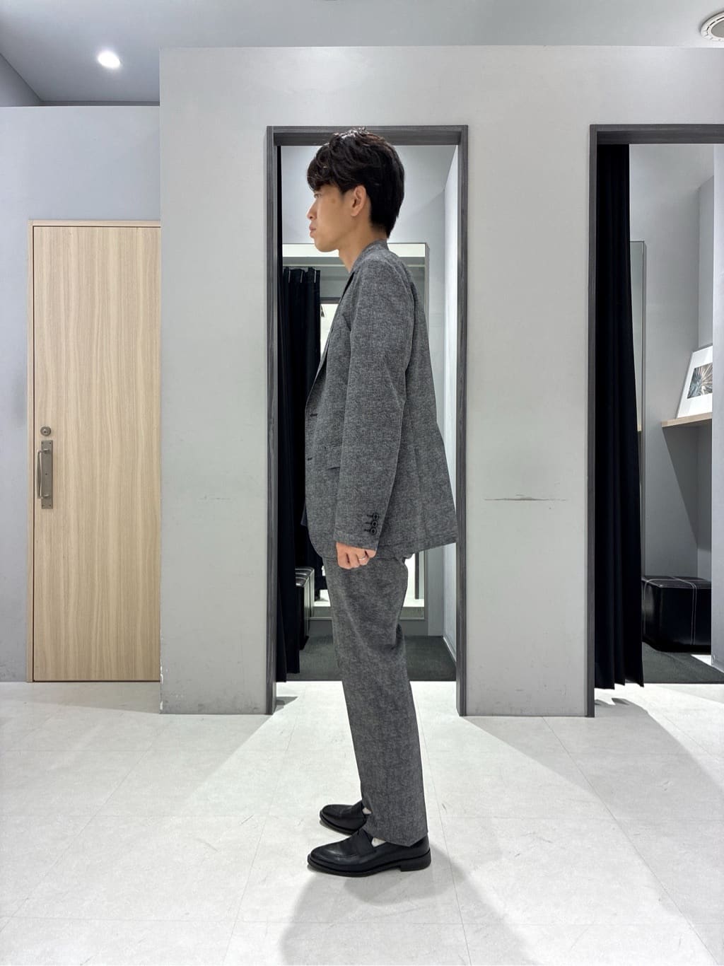 わいずみさんの「TAKEO KIKUCHI｜【抗菌防臭】COOL DOTS（R）ドビープリント ジャケット」を使ったコーディネート