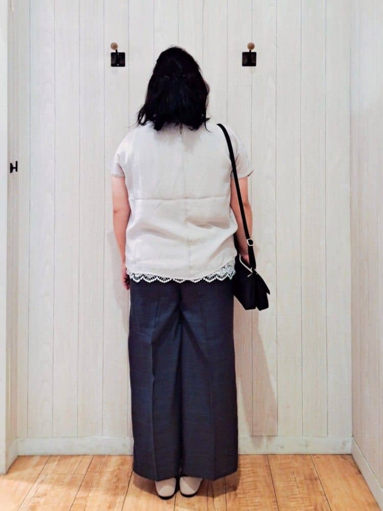 kotomiさんの「SHOO･LA･RUE｜【S-LL】着るだけで簡単にコーデが決まる レースレイヤード風ドルマントップス」を使ったコーディネート