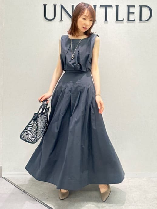Miwaさんの「UNTITLED｜【2WAY/セットアップ可/ノースリーブ/前ボタン】ファブリカブラウス」を使ったコーディネート