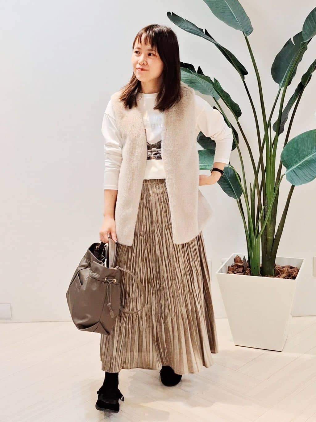 YuKaRiさんの「UNTITLED｜ミンク調フェイクファージレ」を使ったコーディネート